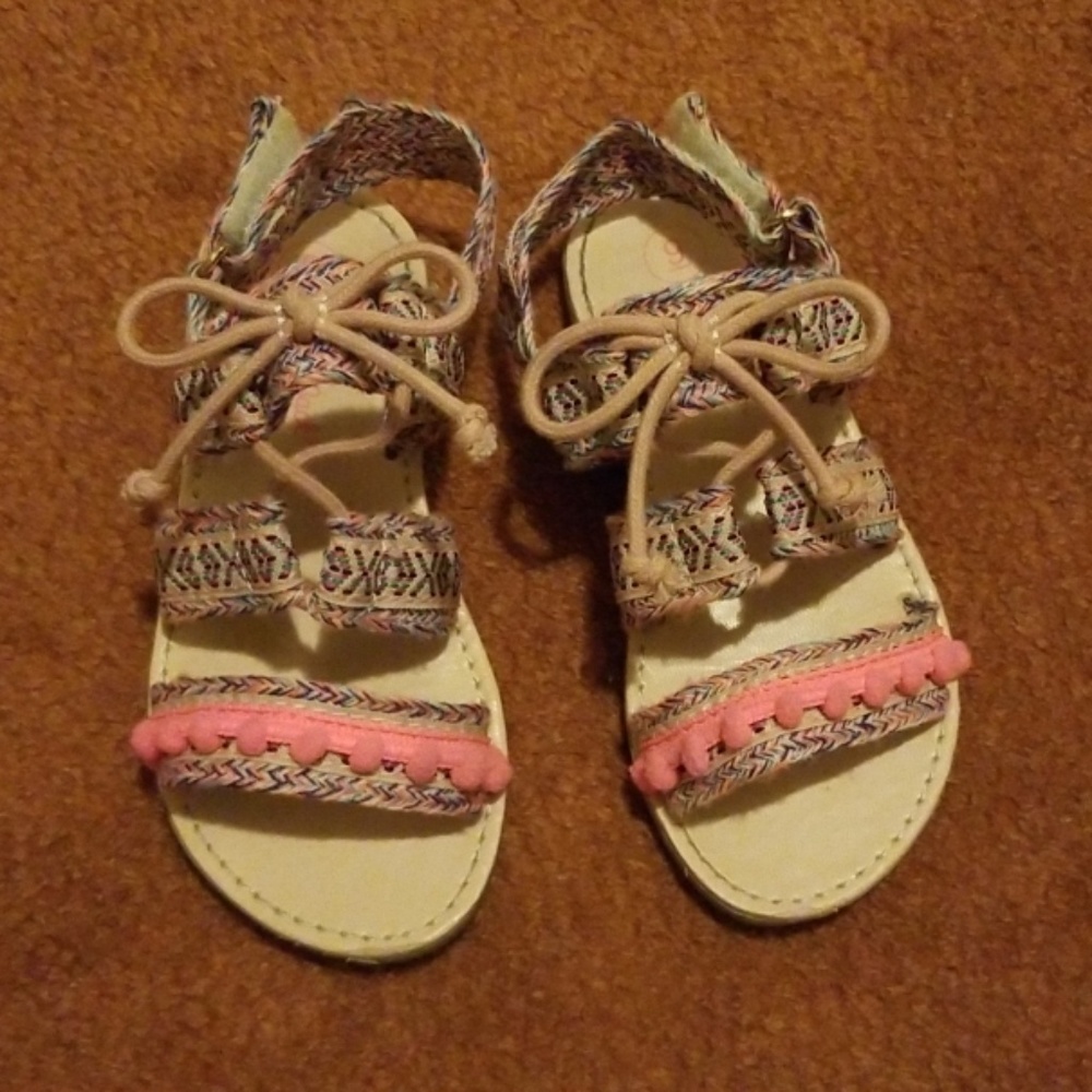Girls sandels
